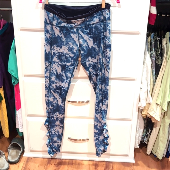 Lululemon 2 Pair EUC Speed Tights Size 8 side pockets purple and blue - Picture 2 of 15